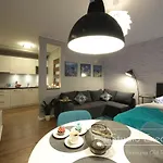 Апартаменты Tartaczna Old Town