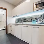 Апартаменты Tartaczna Old Town *