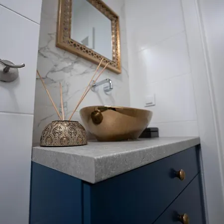 Apartament Tartaczna Old Town *